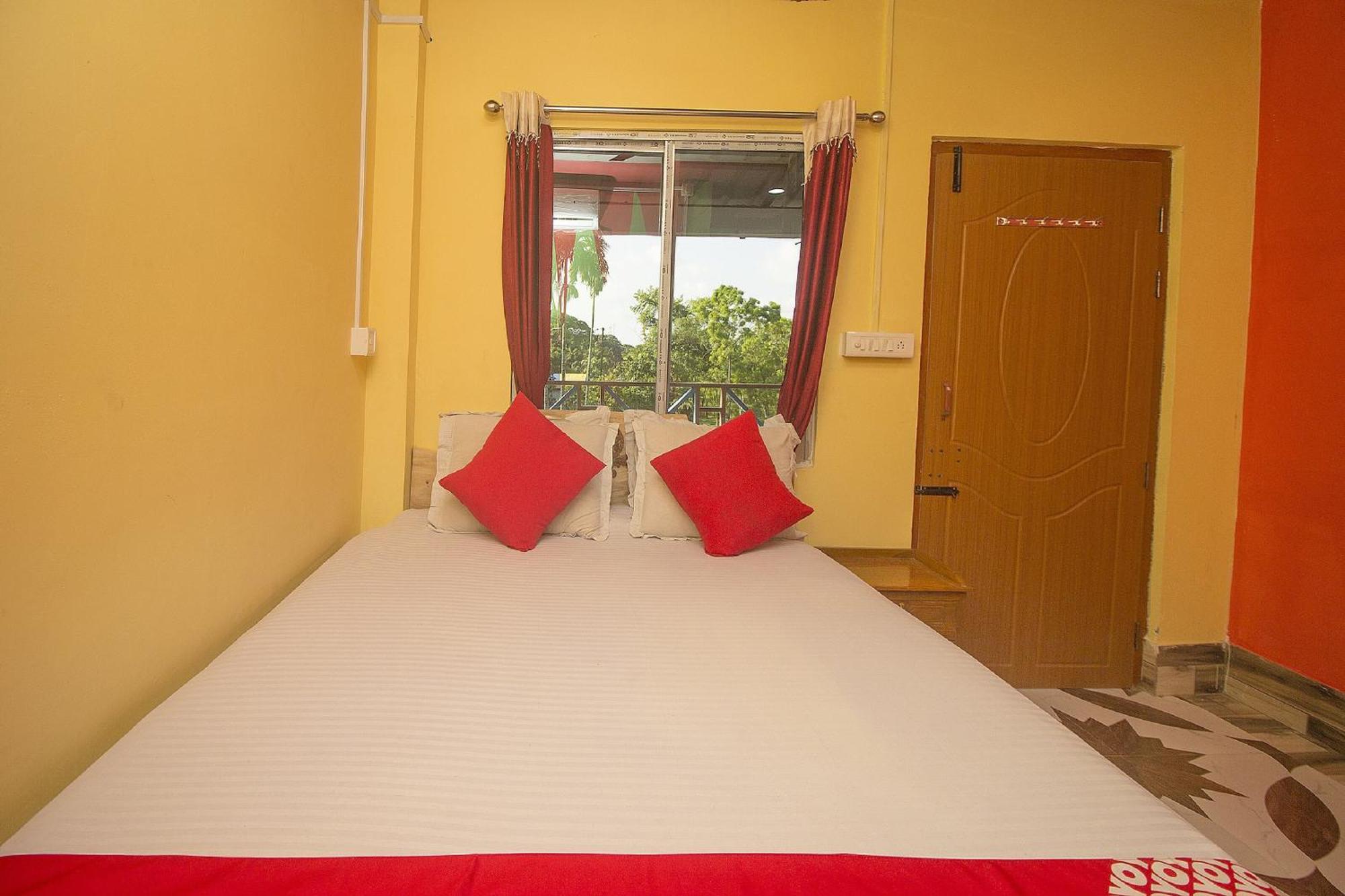 Hotel O Sandhana Homestay Rajabhat Khawa Buitenkant foto